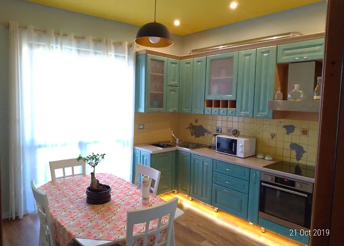 Kaloj * Τίρανα